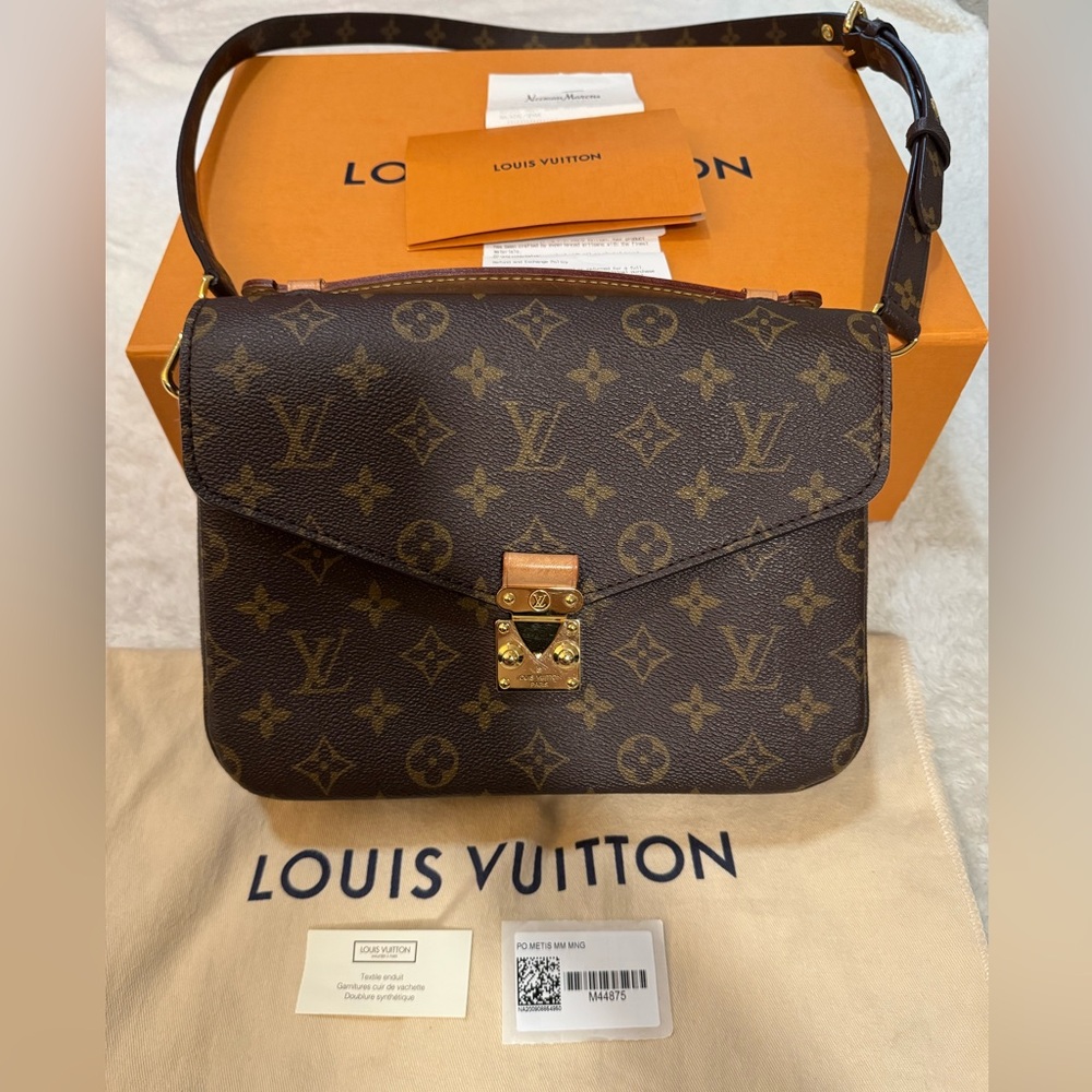 Louis Vuitton Brown Monogram Pochette Métis Crossbody